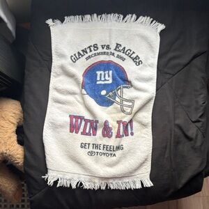 Giants vs. Eagles Commemorative 2002 Towel. Very rare!!!!
